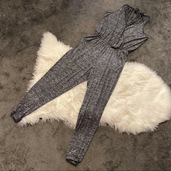 Grey jumpsuit - Picture 2 of 5